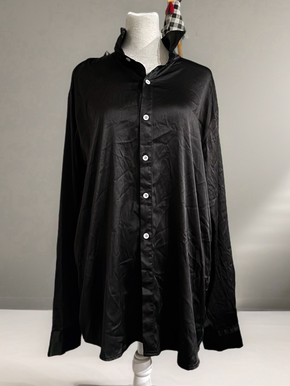 Women’s Black Long-Sleeve Shirt